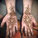 mehendi auf zwei Händen - eine temporäre Henna -Tattoo Foto 1070 tatufoto.ru