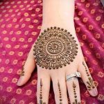 mehendi Muster auf der Hand - eine temporäre Henna -Tattoo Foto 2081 tatufoto.ru