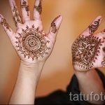 мехенди на ръката й дете - временна татуировка с къна снимка 1114 tatufoto.ru