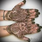 мехенди на окото на ръката - временна татуировка с къна снимка 1132 tatufoto.ru