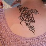 Снимка на Мехенди на врата от 02.08.2018 №061 - Мехенди на врата -
