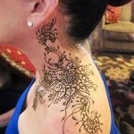 Снимка на Мехенди на врата от 02.08.2018 №164 - Мехенди на врата -