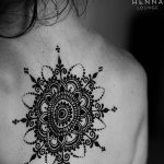 fotó Mehendi -ről a hátoldalon, 2017.12.26., 002. sz. - Mehendi a hátlapon -