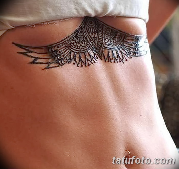 снимка рисуване на къна под гърдите от 29.07.2017 г. №003 - Рисуване на къна под гърдата 4242414345