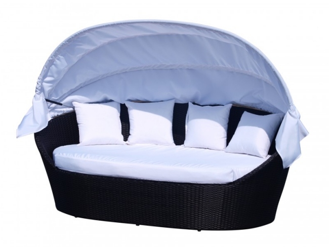 slnečný ostrov polyratanový salónik záhradný nábytok relax