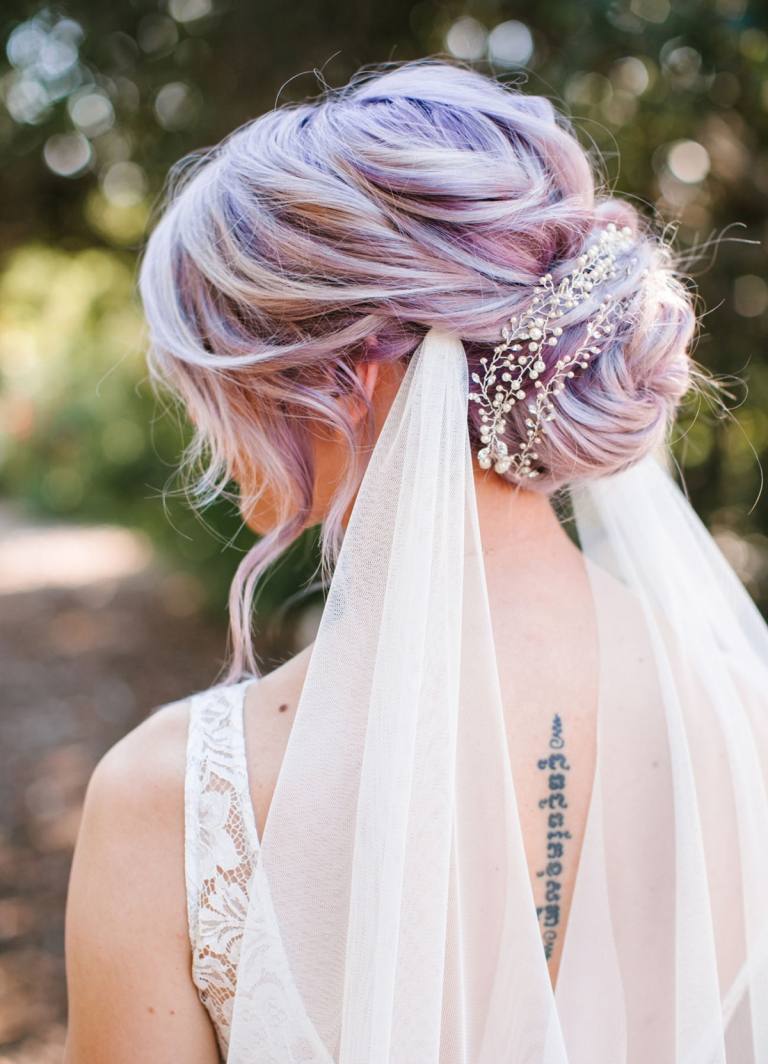 Messy Bun Účesy Boho štýl svadobný závoj