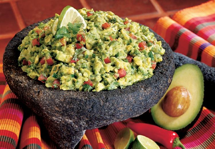 mexické recepty guacamole-avokádo-paradajková dipová omáčka
