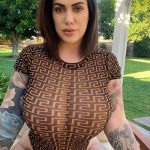 @ana.lorde - Piękna dziewczyna z tatuażami w kwarantannie podczas epidemii COVID-19 przez 7