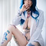 @riae_ - Piękna dziewczyna z tatuażami w kwarantannie podczas epidemii COVID-19 dla 4