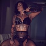 @ tatted.kris - Piękna dziewczyna z tatuażami w kwarantannie podczas epidemii COVID-19 dla 6 lat