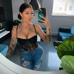 @ valerie.c_ - Piękna dziewczyna z tatuażami w kwarantannie podczas epidemii COVID-19 dla 3 osób