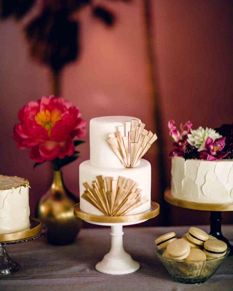 moderné mini svadobné torty zlaté ozdobné prvky
