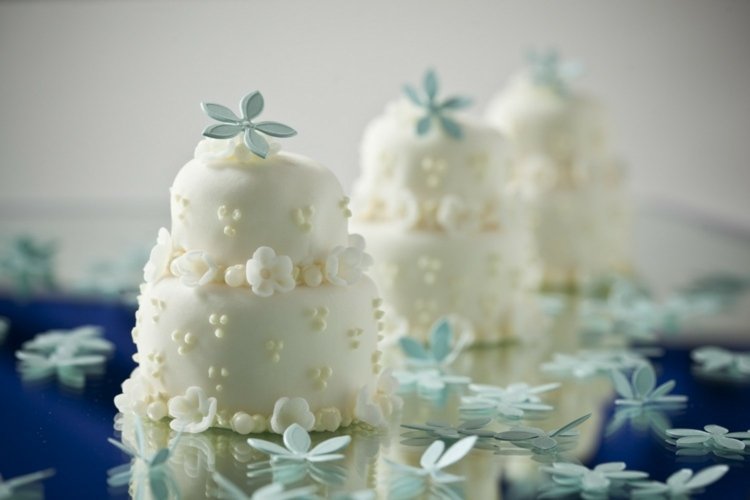 Upečte si vlastné svadobné torty ozdoba z korálikov