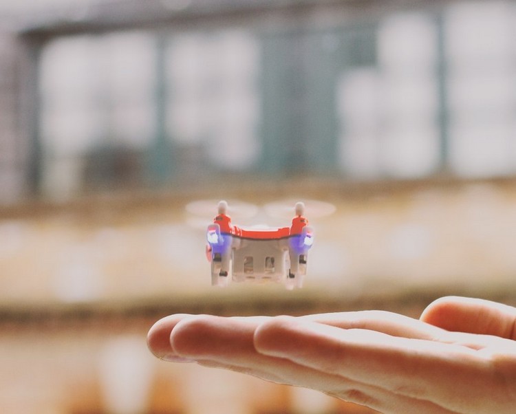 mini-kvadrokoptéra-skeye-piko-modré-led-svetlá