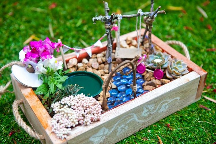 mini-záhradný-dizajn-kutilstvo-záhrada-drevený-box-kreatívny