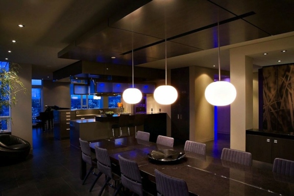 luxusný dizajn jedálenského kúta v strešnom apartmáne luxusný-jedálenský-priestor-dizajn-penthouse