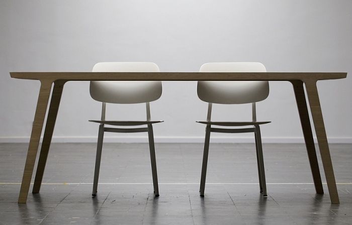 Dizajnový jedálenský stôl a stoličky pre minimalistický domov Nábytok-biely-dizajnér-jedálenský-stôl-stoličky-minimalistický-domov