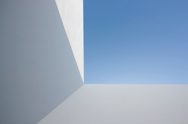 Fasádny dizajn ľahký rodinný dom modernej architektúry biely fasádny dizajn ľahký rodinný dom moderná minimalistická architektúra