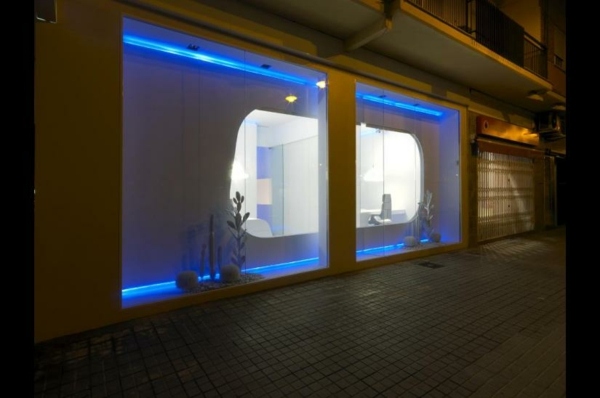 Kancelárska budova s LED osvetlením LED osvetlenie v kancelárii