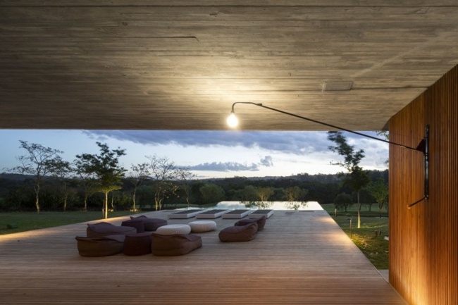 Drevený záhradný sedací vak so záhradným dizajnom Dizajnový drevený záhradný sedací vak a nábytok