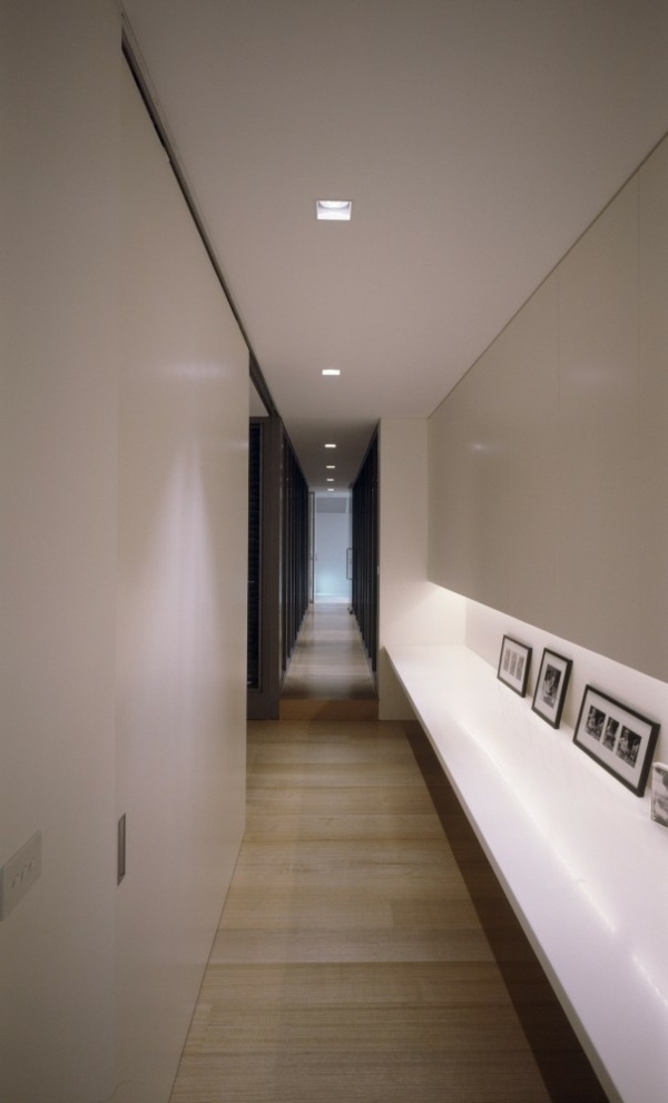 biely-minimalistický-interiérový dizajn