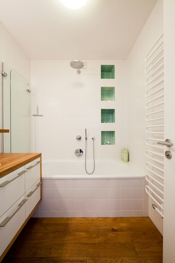 moderná elegantná kúpeľňa