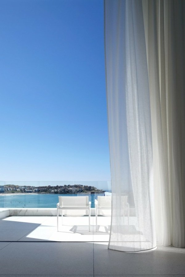 minimalistická terasa na pláži minimalistická terasa na pláži