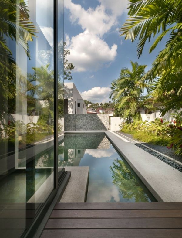 moderný vonkajší bazén