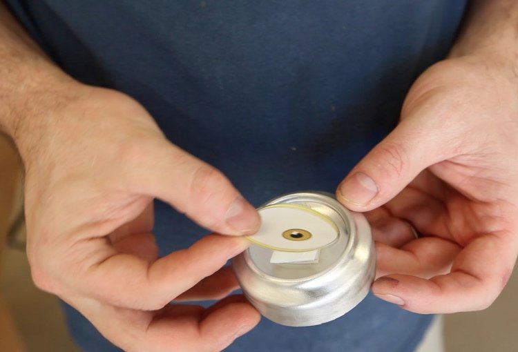 prisluhovač tekvicové oči lepiace sa môžu uzemniť