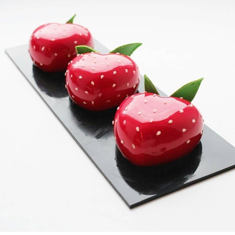 torta so zrkadlovou glazúrou