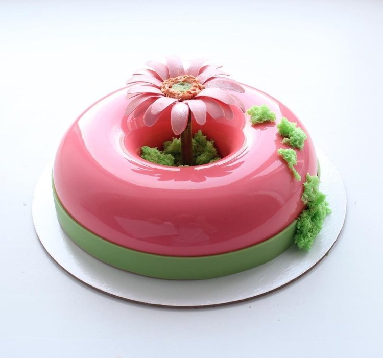 koláč so zrkadlovou glazúrou urobte zrkadlovú polevu sami