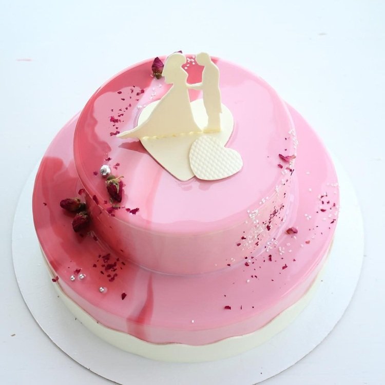 zrkadlová poleva torta svadobné bobule biela čokoláda