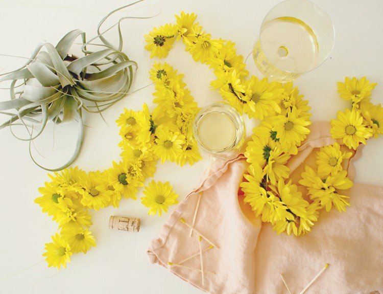 žlté kvety na letnú alebo jesennú svadbu