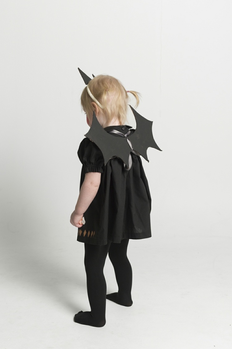 netopierie šaty legíny krídla kartónový drotár kostýmy pre deti