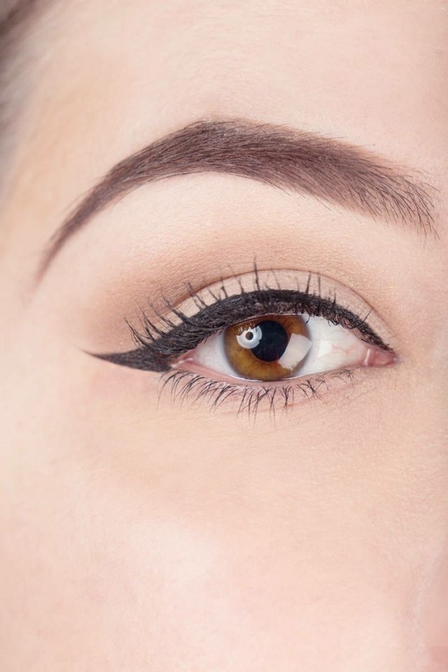 perfektné-očná linka-kresba-ako-obrázkový návod