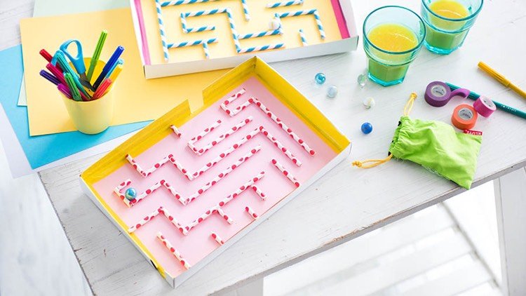 Tinker ball bludisko sami botník-drotár-deti-loptička-bludisko-slamky