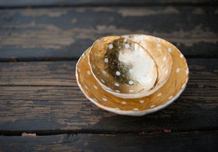 dekoratívna misa so zlatým fóliovým úložiskom šperkov