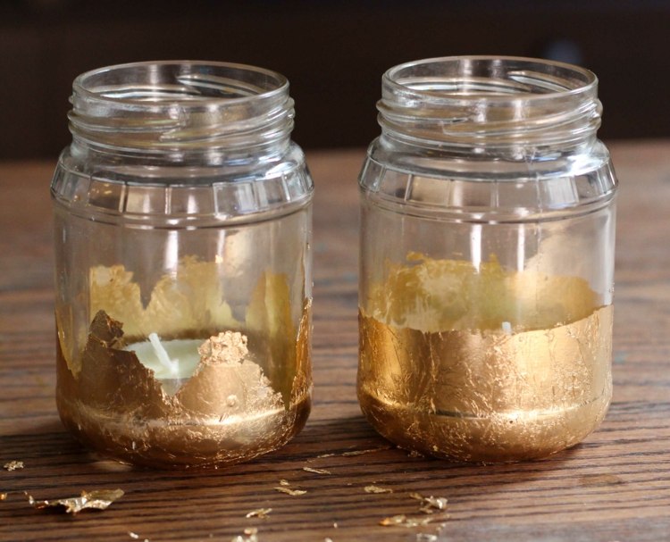 ozdobte držiak na čajovú sviečku drotárskou zlatou fóliou