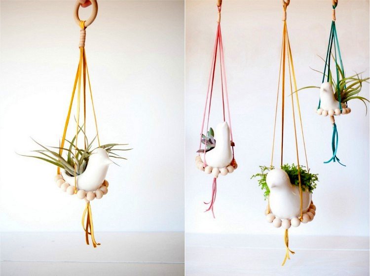 Drotár keramické-vtáky-visiace-cachepoty-tillandsie s drevenými korálkami