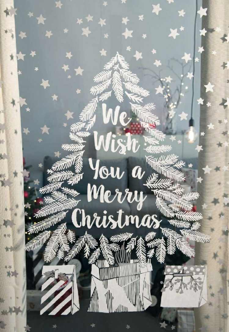 Dizajnové okná na Vianoce s kriedovými perami - vianočný stromček s darčekmi