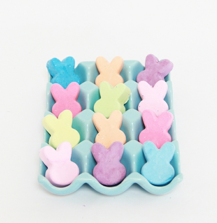 Veľkonočné darčeky si deti vyrábajú kriedy samy