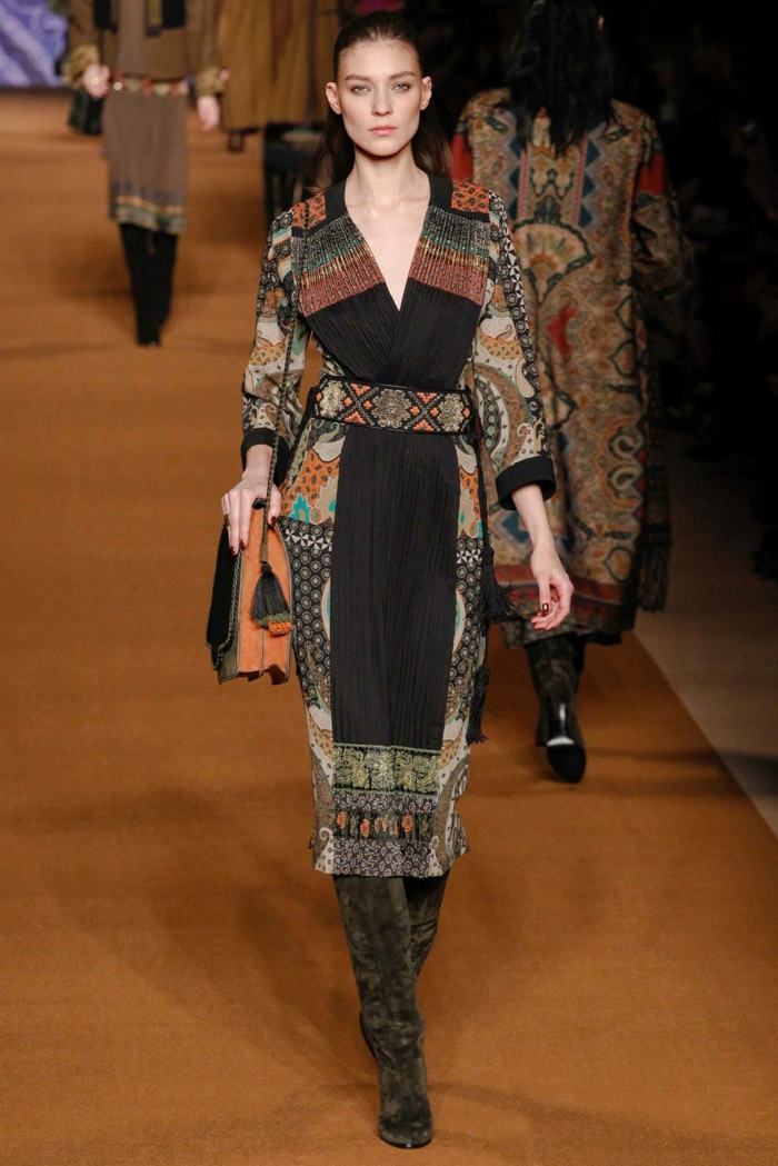 Šaty s opaskom z kabelky z vlny Kabát-s-opaskom-semiš-kožená-taška