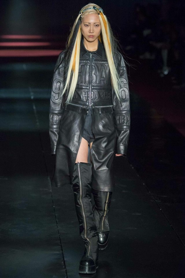 čierny kožený kabát od Hood By Air kapucňa-vzduch-jeseň-zima-2014-2015-čierny-kožený kabát