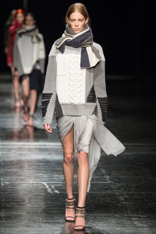 Pleteniny v patchworkovom vzhľade od Prabal Gurung prabal-gurung-jeseň-zima-2014-2015-sveter-patchwork-look