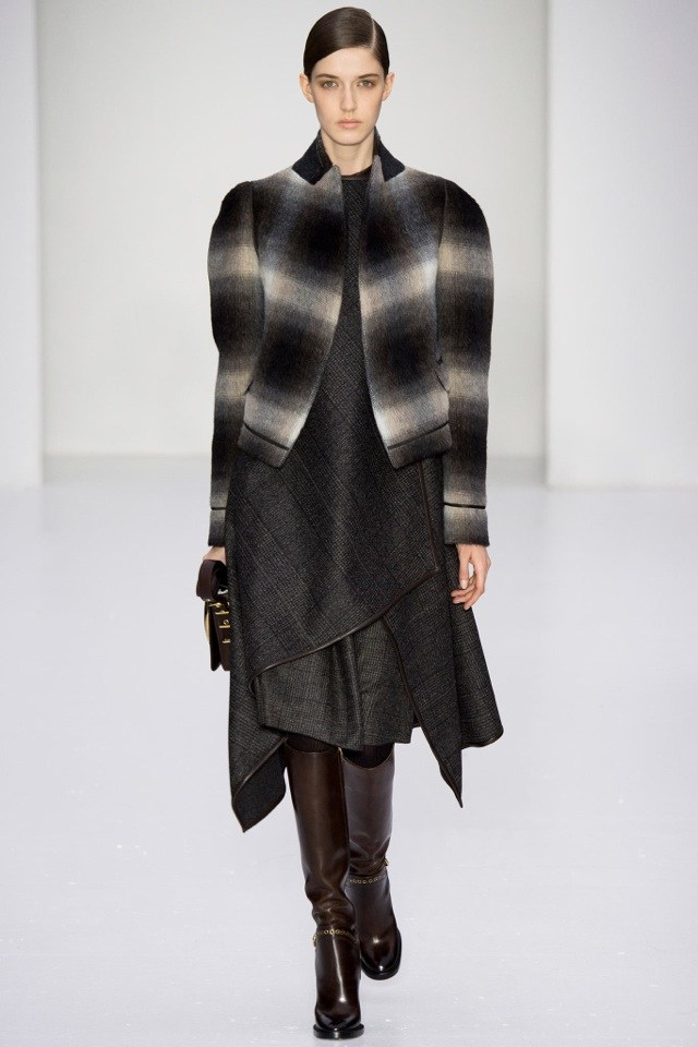 oblečenie salvatore Feregamo v tmavých odtieňoch salvatore-ferragamo-jeseň-zima-2014-2015-tmavé nuansy