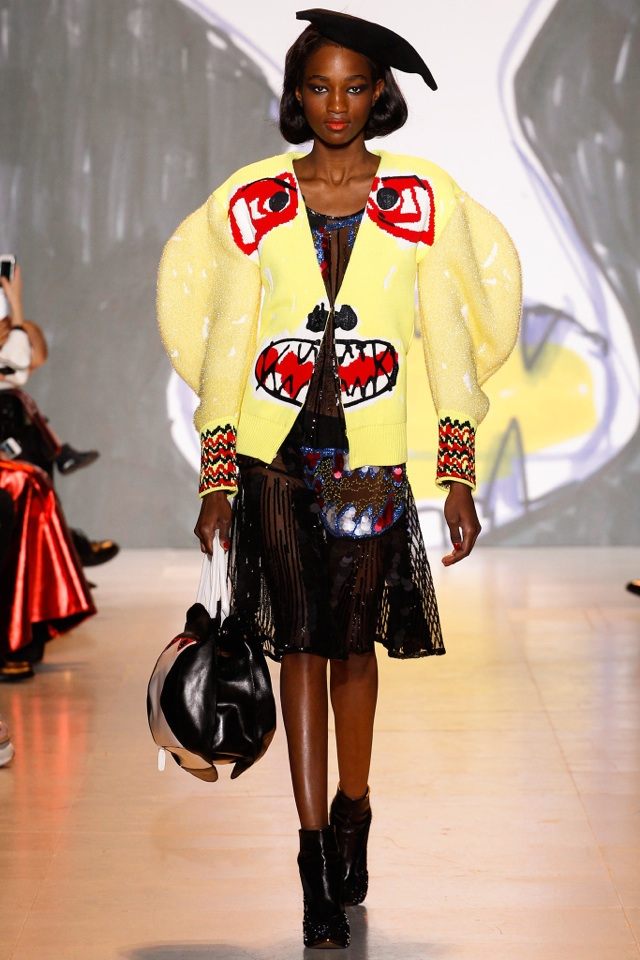 žltý sako s príšerkovým vzhľadom vpredu od Tsumori Chisato tsumori-chisato-jeseň-zima-2014-2015-žltý-blejzer-mnster-face