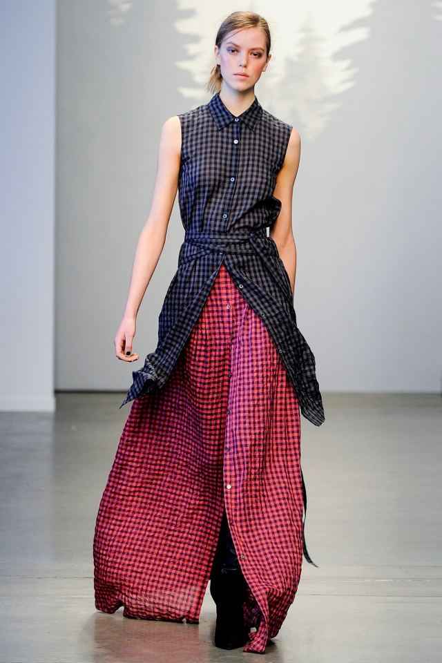 Tess-Giberson-jeseň-zima-2014-2015-károvaná-červeno-šedá