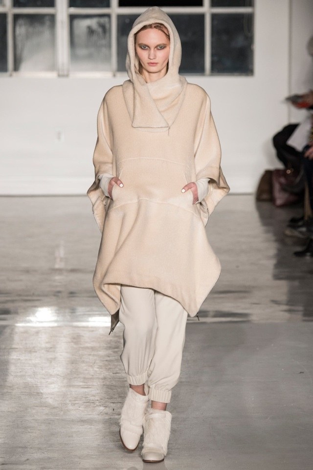 zero-maria-cornejo-jeseň-zima-2014-2015-béžová-tunika-kapucňa