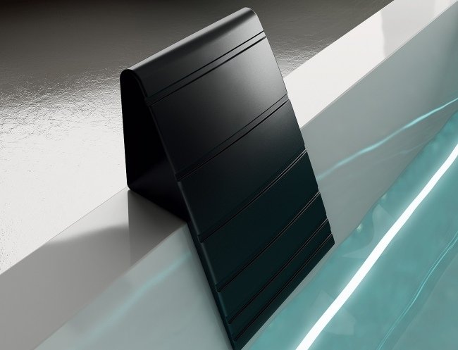 moderná vaňa dream treesse čierna opierka hlavy