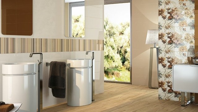 béžové pruhy vzor kvety motívy stena Vzorové kvetinové motívy nápady na dizajn steny